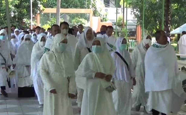 Jemaah Calon Haji Indonesia Kloter Pertama Berangkat ke Tanah Suci 12 Mei&nbsp;2024
