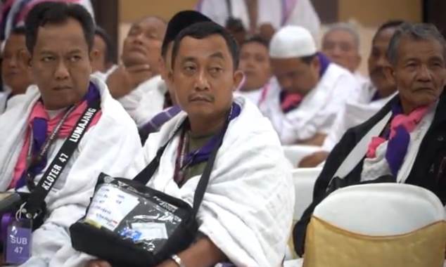 Haji 2024 Jemaah Calon Haji Gelombang Dua Diminta Pakai Baju Ihram dari&nbsp;Embarkasi