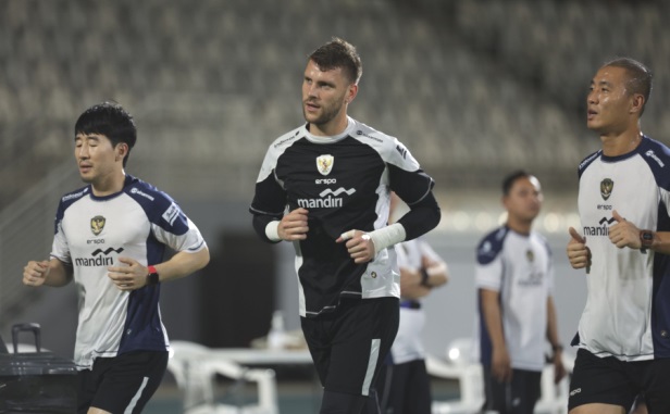 Kualifikasi Piala Dunia 2026 Kiper Maarten Paes Bisa Tampil Lawan Arab&nbsp;Saudi