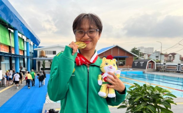 PON 2024 Aceh Sumut Perenang Muda Jatim Izzy Dwifaiva Hefrisyanthi Raih Empat Emas PON 2024, Masih Bisa&nbsp;Bertambah