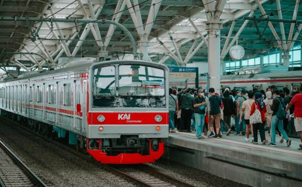 Libur Panjang Maulid Nabi Muhammad SAW, KAI Group Melayani 5,12 Juta Penumpang, Wisatawan Lokal&nbsp;Mendominasi